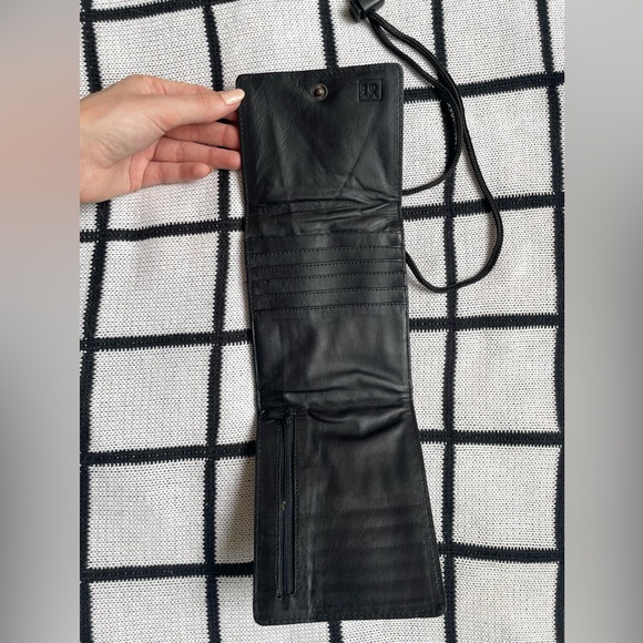 Black Leather Cardholder With Adjustable Strap - Picture 1 of 6